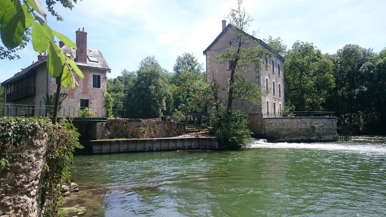 Moulin De La Chevriere Acomodação com café da manhã Saché Exterior foto