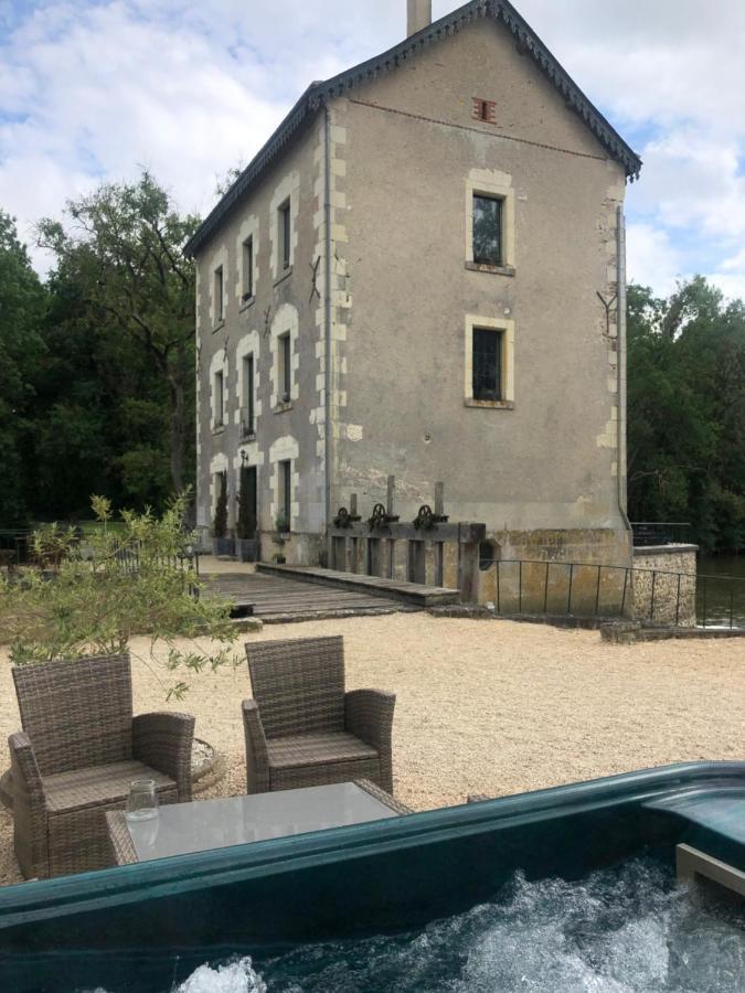 Moulin De La Chevriere Acomodação com café da manhã Saché Exterior foto